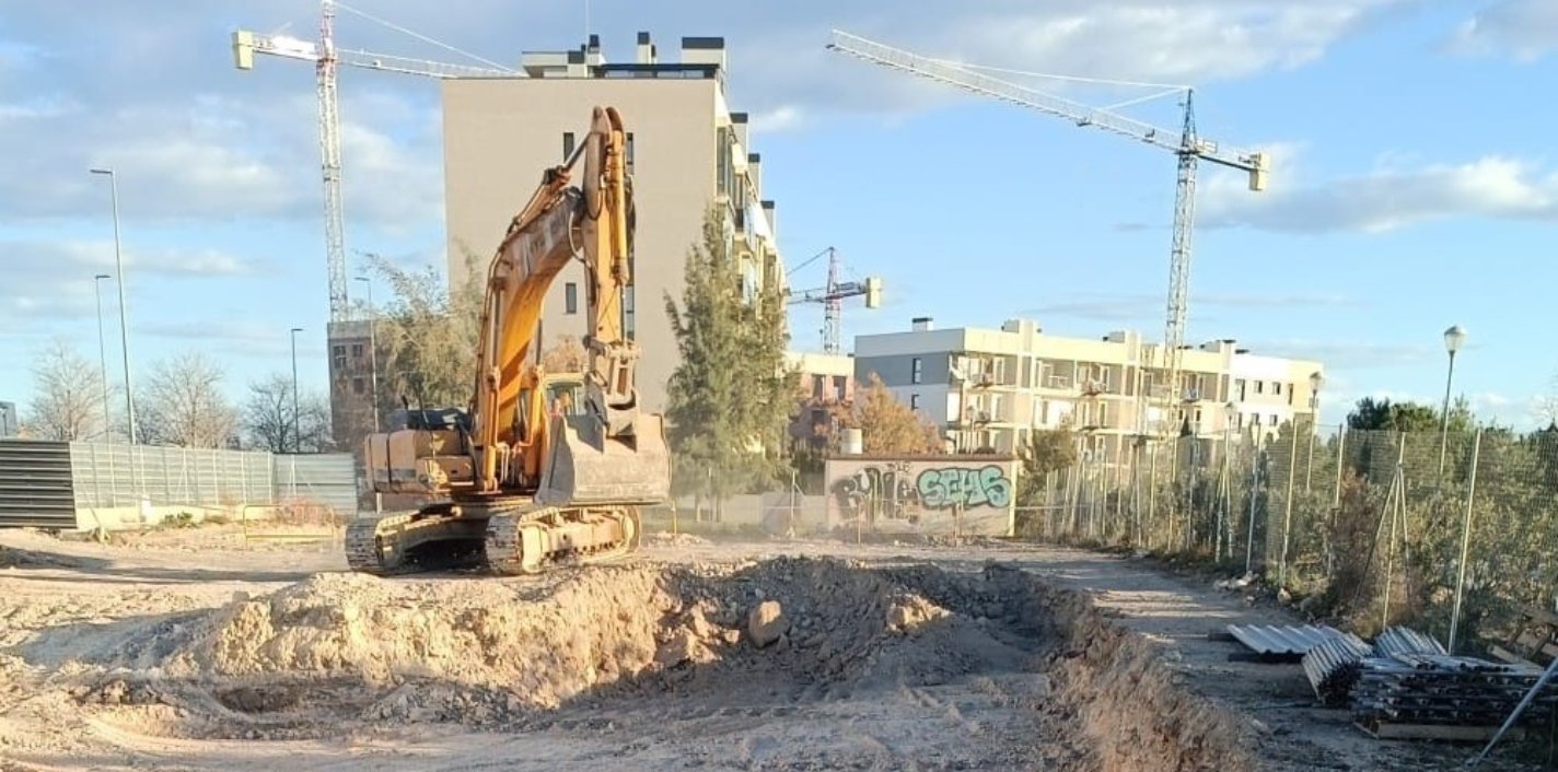 Primeros trabajos en la parcela de la promoción Halar de AEDAS Homes en el nuevo barrio de San Agustín en Alicante