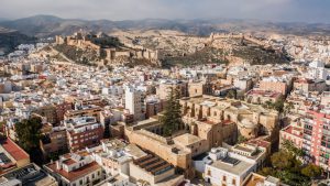 mejores zonas para vivir en Almería